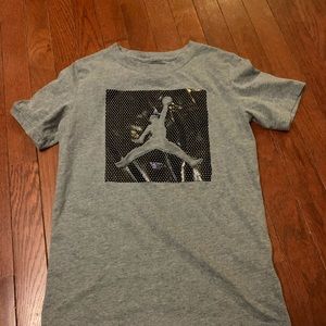 Jordan air boys T shirt size M (10-12) worn twice